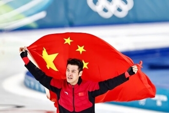中国選手が五輪新で金メダル、「金ゼロ」から一転2日で3個獲得、メダルランキング急浮上