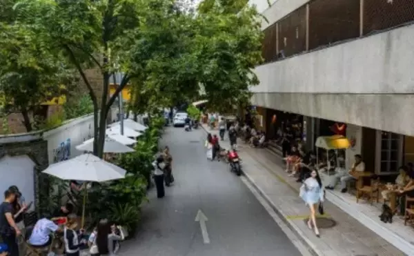 カフェなどの新たな業態、古い街並みに活力注ぐ―雲南省昆明市