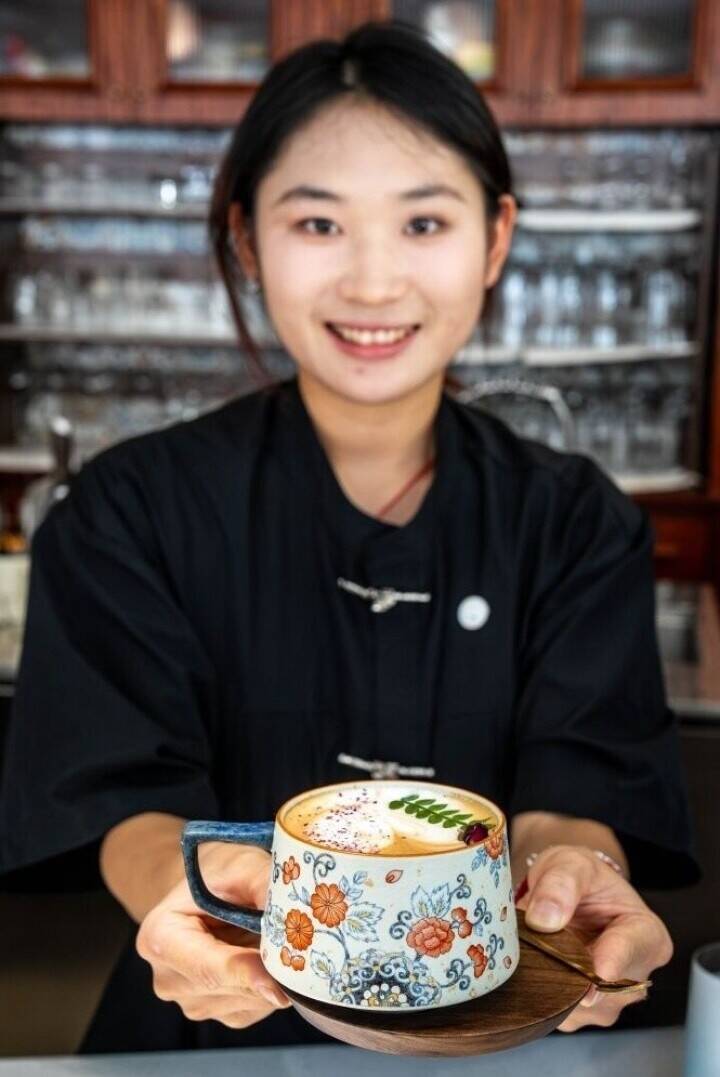 カフェなどの新たな業態、古い街並みに活力注ぐ―雲南省昆明市