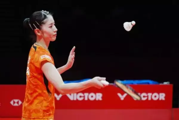 ＜バドミントン＞中国でも人気の志田千陽がリーニンと契約、中国語も披露