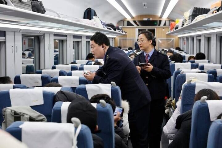 上海・香港間直通「緑皮車」Z99号が高速列車D99号に切り替わり初運行―中国