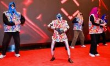 人型ロボットが旧正月で一番の「引っ張りだこ」に―中国