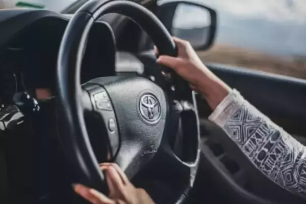 「日本人は運転マナーが良くて本当に快適」との投稿に中国ネットが反応
