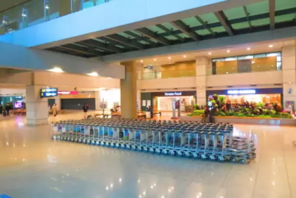 日本で話題に、親切な仁川空港のコンビニ店員に特別表彰＝韓国ネット「心温まる」
