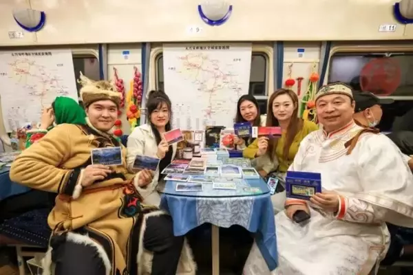 「中国東北エリアの民家の気分を味わえる「雪国列車」が運行―黒竜江省」の画像