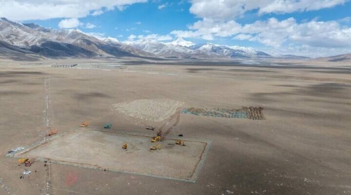 世界で標高が最高となるトラフ型太陽熱発電所が着工―チベット自治区