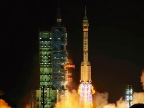中国、有人宇宙船「神舟23号」の打ち上げに成功