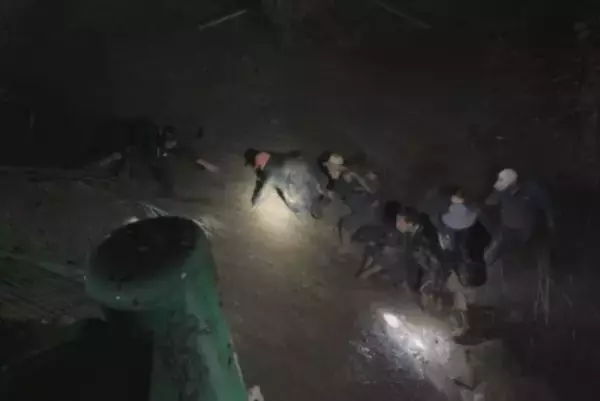 甘粛省夏河で洪水被害、8105人が緊急避難―中国