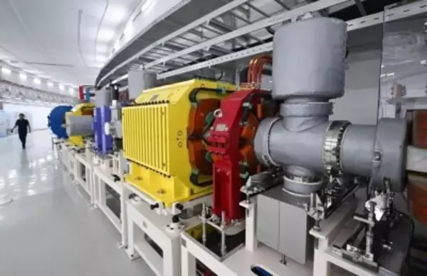 ビッグサイエンス装置「大強度重イオン加速器」が試験運転を開始―中国