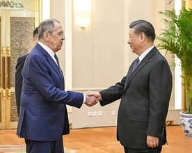 習近平主席、ロシアのラブロフ外相と会談―中国