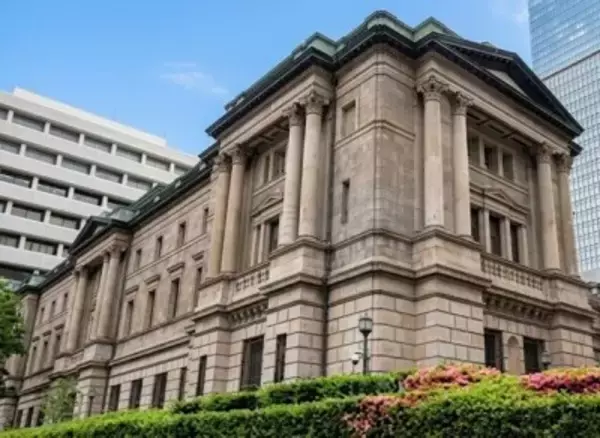 日本円はなぜ「最弱通貨」にまで落ちたのか―中国メディア