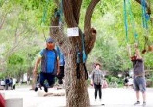 「首つりフィットネス」で57歳男性が死亡、地元当局「何度も注意喚起してきた」―中国