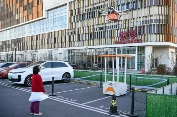 「天津市初の定期ドローン血液配送ルート開通―中国」の画像