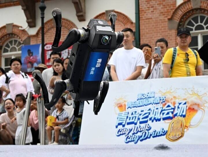 青島ビール祭りを盛り上げるエンボディドAI―中国