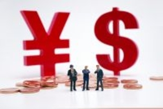 人民元の対ドル為替レートが6．90の大台に迫る