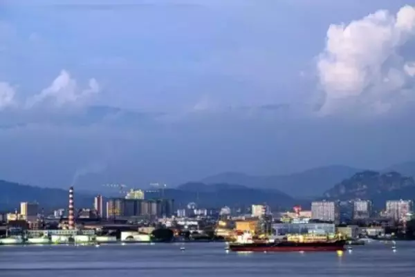 マレーシア首相、ロシアと石油供給に関する交渉の可能性示す