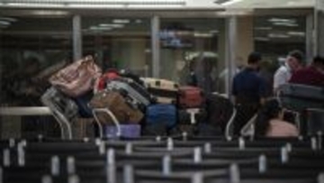 米国 新たな外国人入国制限措置が発効