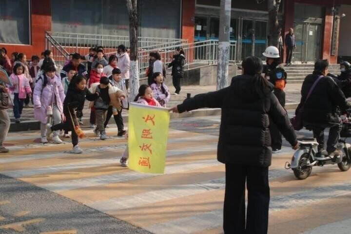 鄭州市、子どもの視点で横断歩道を最適化―中国