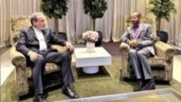 イラン外相がオマーン外相と会談、イラン・米国第3回間接交渉が開始