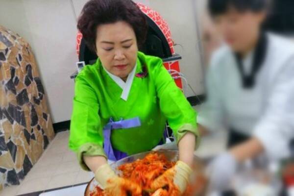 腐ったキムチ 騒動の漢城食品代表 大韓民国名匠 返上を撤回しまた批判浴びるー韓国 22年3月8日 エキサイトニュース