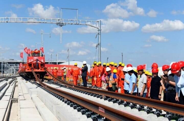 津濰高速鉄道が本格的なレール敷設段階に―中国