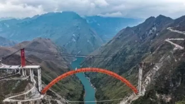 貴州省の古牛河特大橋が閉合を完了―中国