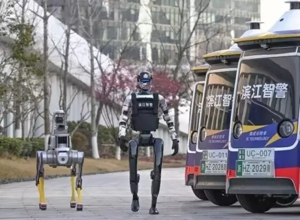 「スマートパトロールと防犯支える最先端テクノロジー警察―浙江省杭州市」の画像