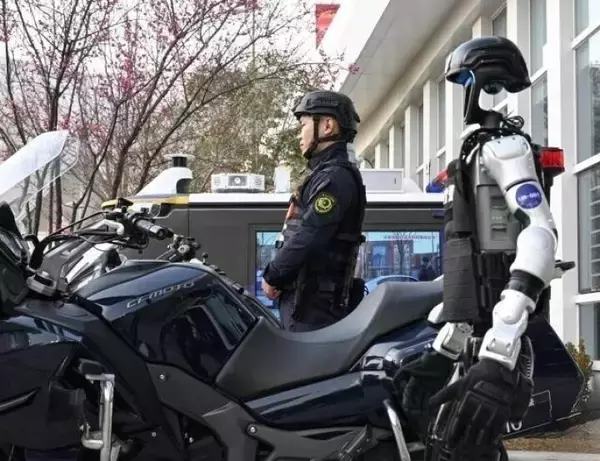 「スマートパトロールと防犯支える最先端テクノロジー警察―浙江省杭州市」の画像