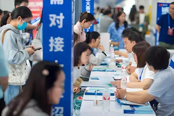 中国のインターネット企業、20万人以上の新規雇用を創出