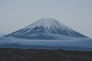 富士山の山小屋に巨大な旭日旗、韓国で問題視＝ネット「戦犯旗だ」「反日扇動が始まった」