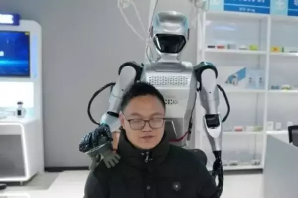 世界初の「ロボット9S店」、湖南省長沙市で一般向けにオープン―中国