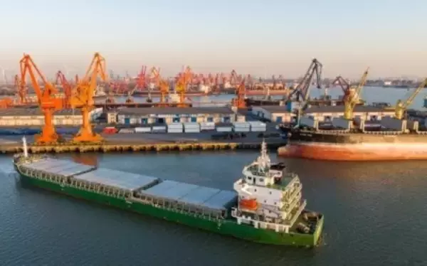 「幸先良いスタート」を切るべく活気づく港湾作業―天津市