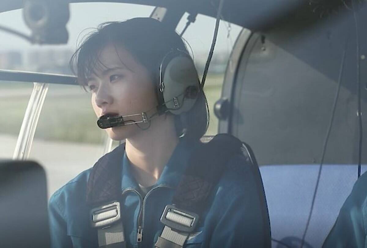陸軍のヘリコプター 直 の美人女性パイロットが航空ショーに登場 中国 22年11月13日 エキサイトニュース
