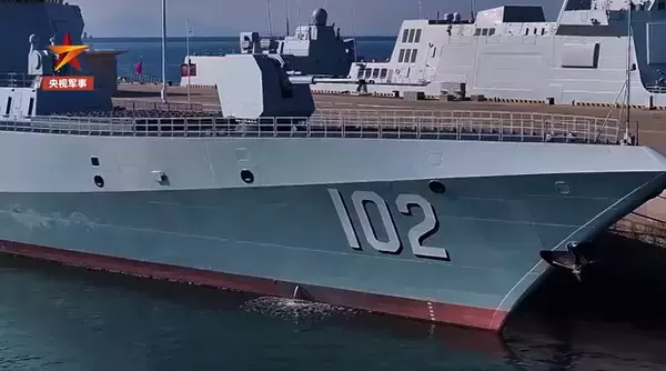 今年初、1万トン級駆逐艦4隻が一斉に海上訓練―中国