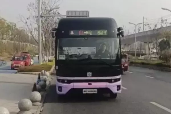 成都の自動運転バスに新たに4路線追加―中国