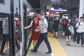中国、端午節連休に向けた鉄道の輸送態勢始まる