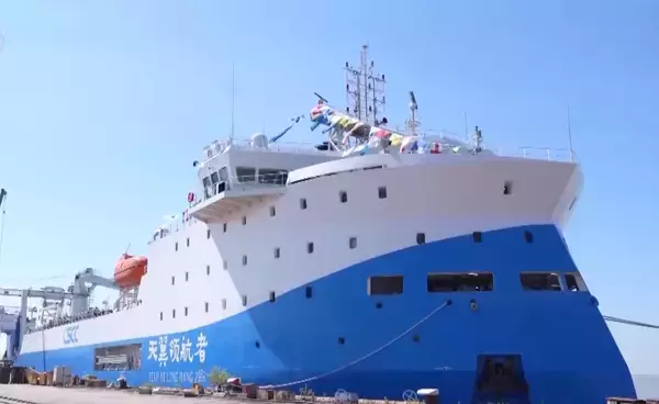 中国初の自主建造の海底ケーブル敷設船が就役