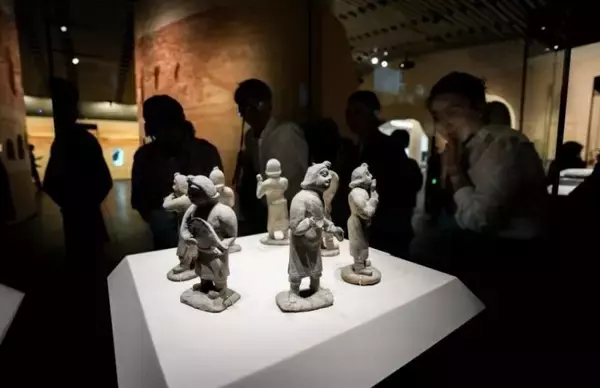 「三星堆博物館で「雲崗石窟特別展」が開幕―中国」の画像