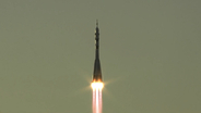 ロシア宇宙船がロ米の宇宙飛行士を乗せISSへ、クルー交代ミッション