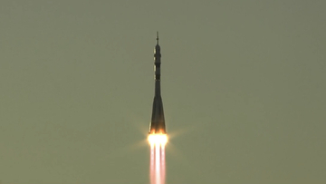 ロシア宇宙船がロ米の宇宙飛行士を乗せISSへ、クルー交代ミッション