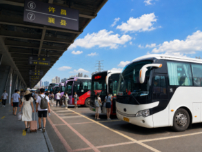 忘れられた存在になっていた長距離バスが復活、「新たな活路」と中国メディア