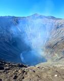 「インドネシアの火山で中国人女性観光客が転落死、日の出スポットで写真撮影中に」の画像2