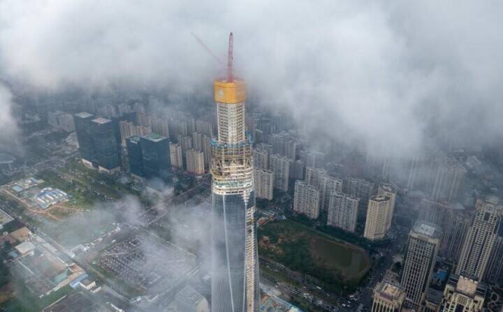 海南一の高層ビル「海南中心」、コアチューブ構造の主体工事が完成―中国