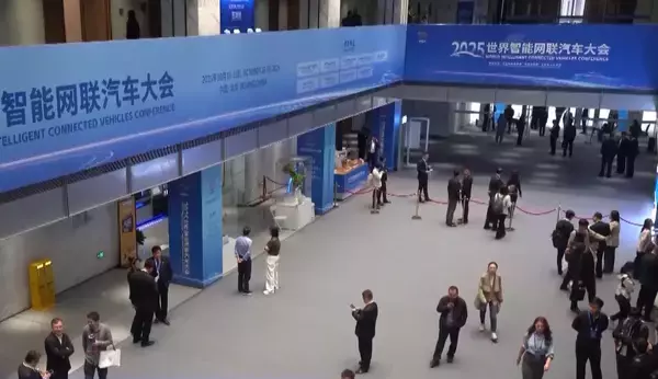 「中国のスマートコネクテッドカー、完全な産業体系を構築」の画像