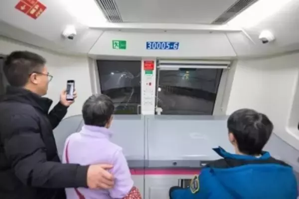 四川省成都市で地下鉄の新路線2本が開通―中国