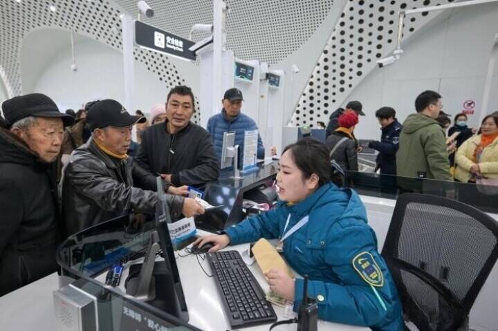 四川省成都市で地下鉄の新路線2本が開通―中国