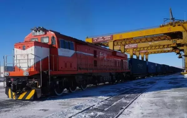 「中欧班列「東ルート」、2026年の運行本数が1000本を突破―中国」の画像