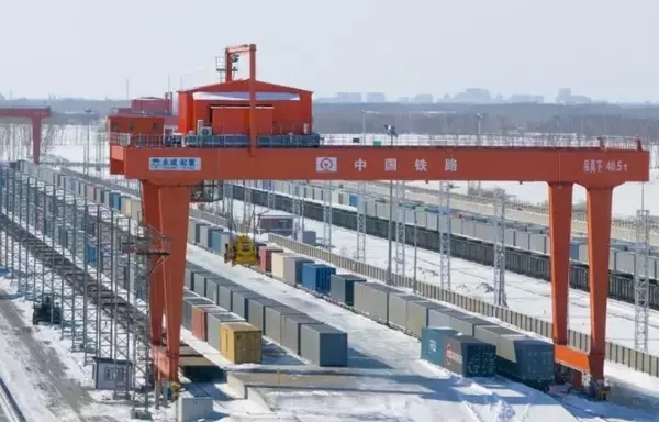 「中欧班列「東ルート」、2026年の運行本数が1000本を突破―中国」の画像