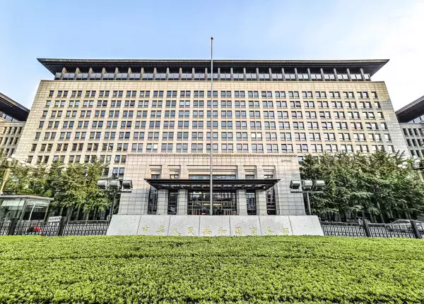 日本から経済界要人が相次ぎ訪中、中国商務部は「役割期待」