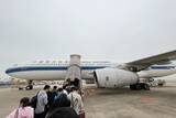「離陸直前の飛行機に雷落ちる、20カ所余りの「落雷痕」を確認―中国」の画像1